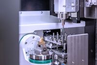 microone, Standard-Werkzeugmagazin, Direktspannung mit zwölf Plätzen